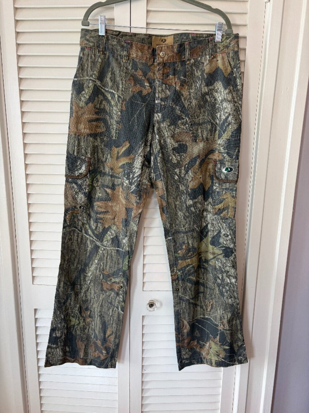 Mossy Oak women's cargo pants 12 camouflage green brown outdoor hunting cotton